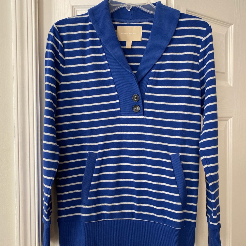 Banana Republic pullover sweater